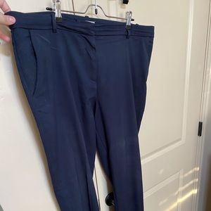 H&M navy blue business casual slacks pants creased